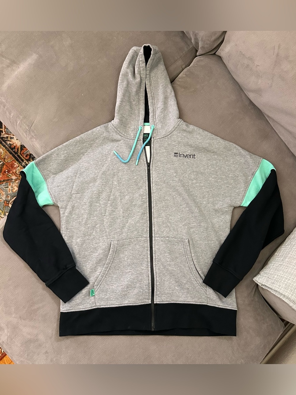 AWS Re:Invent Hoodie Mens XL Gray 2025 Official Full Zip Fleece Sweatshirt